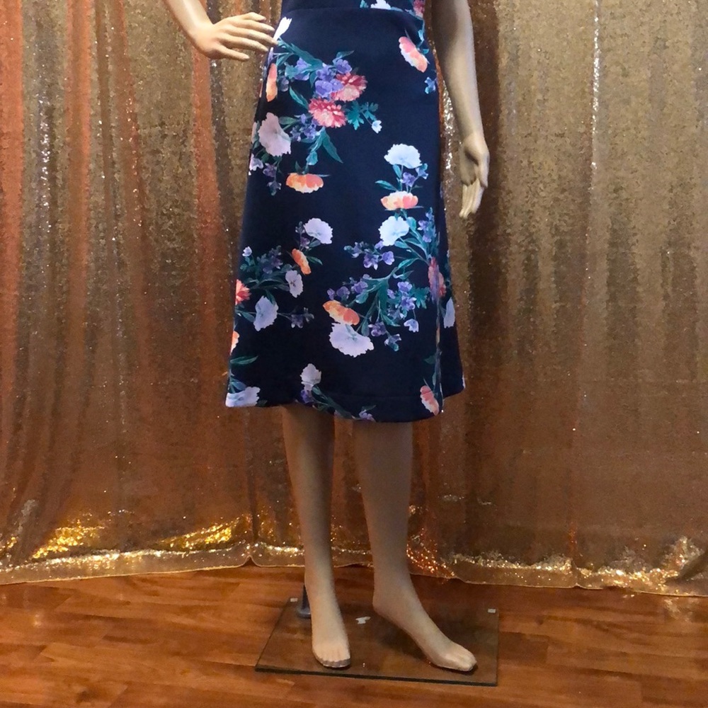 Dress ๐ - Picture 5 of 5